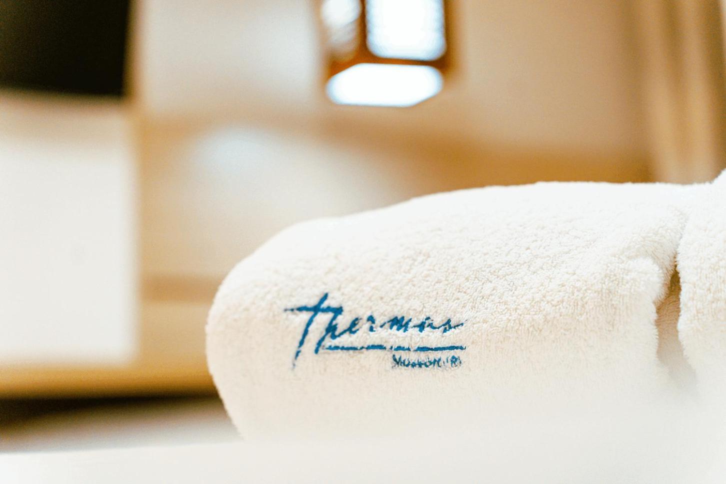 Thermas Hotel Мосоро Экстерьер фото